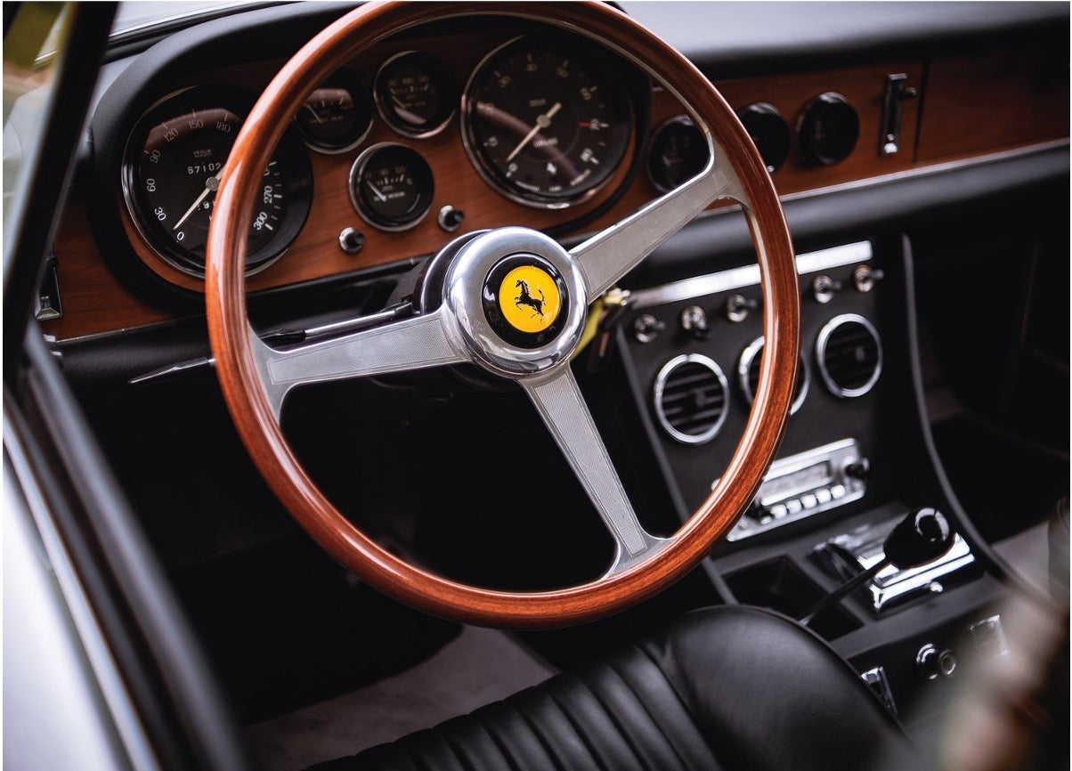 Ferrari storica con interni in pelle Franzi
