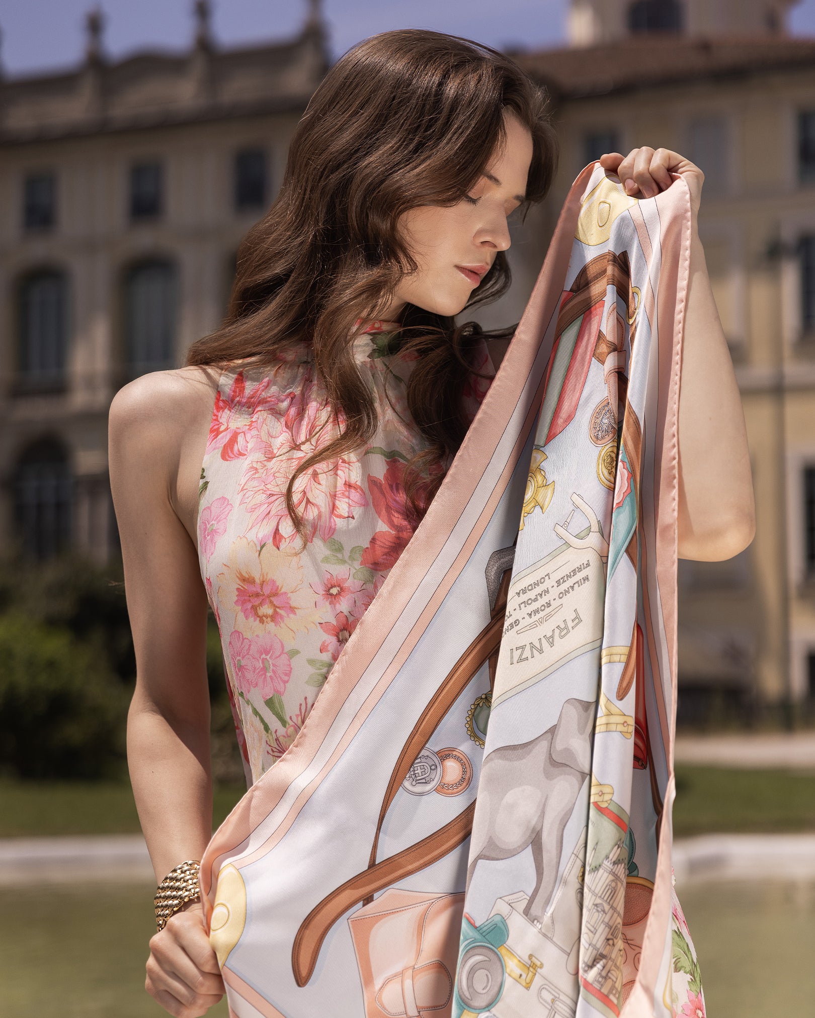 Foulard Franzi mosso dal vento
